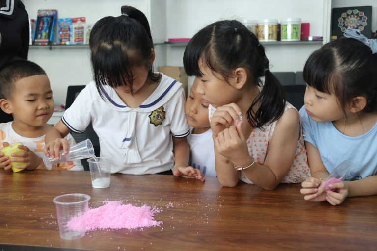 什么是DIY人造雪粉？